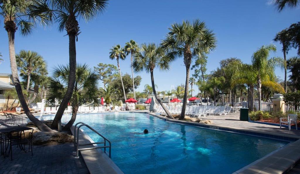 Tropical Palms Premium Two-Bedroom Loft Cottage 77 Orlando Kültér fotó
